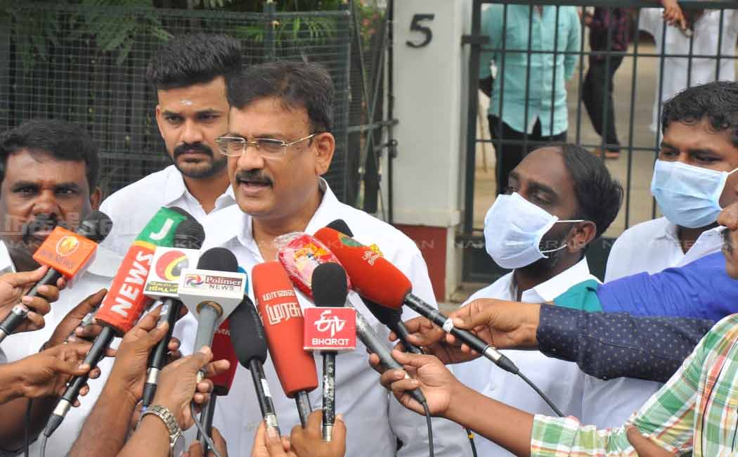 Former minister MR Vijayabaskar's house raided