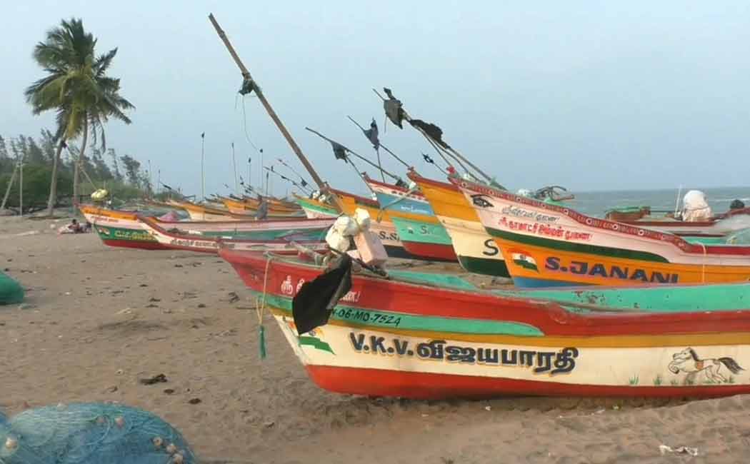 Fishermen who have decided to meet the three district collectors and file a petition