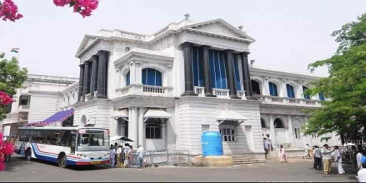 Tamiltai must stand up for greetings - Government of Tamil Nadu Government!