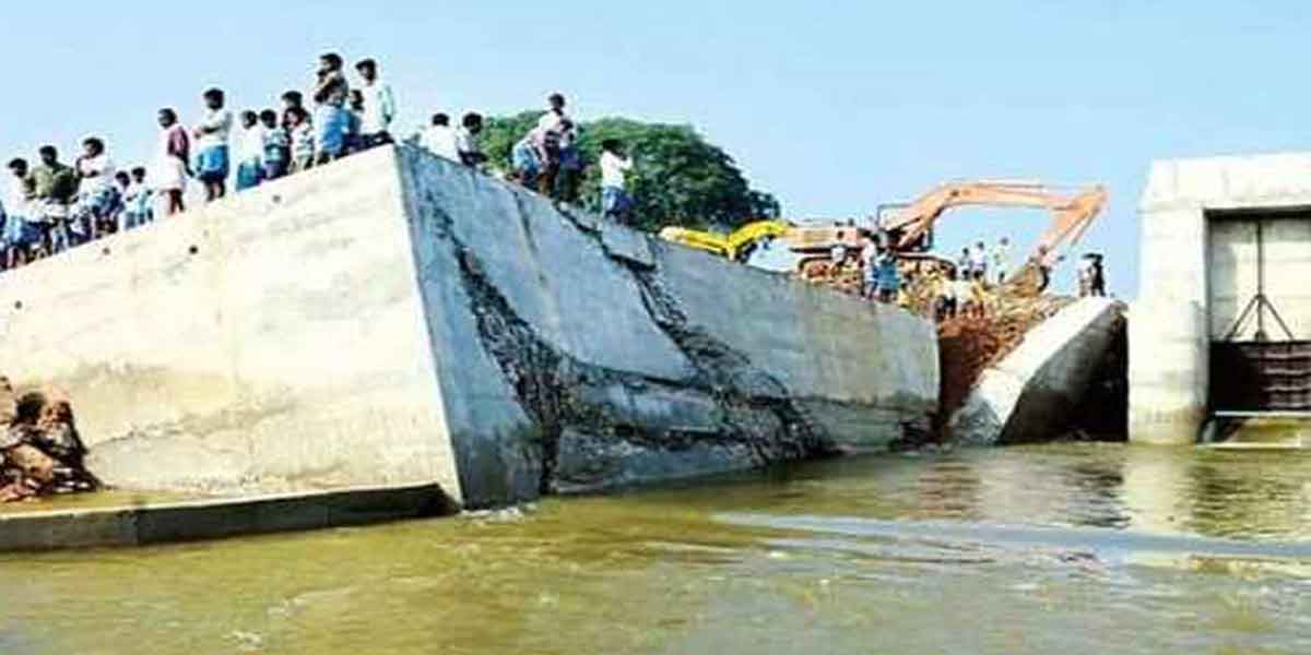 4 officers suspended in connection with dam break