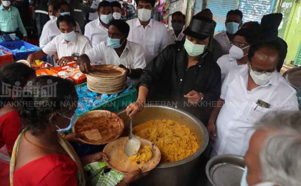 Chief minister who provided food and relief aid