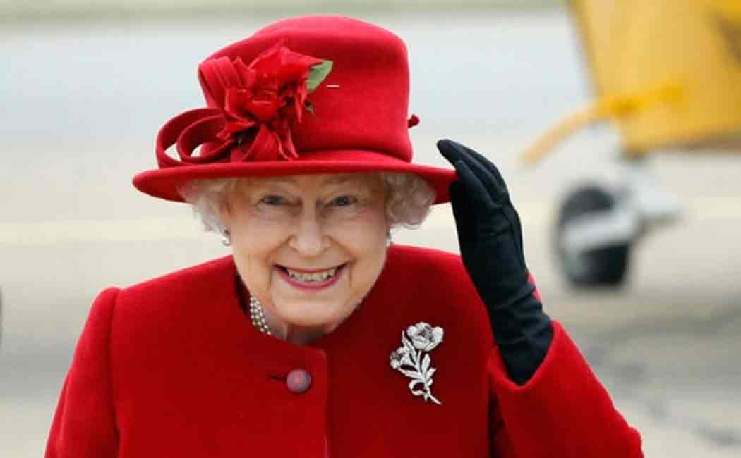 britain queen wants an admin to look over her social media handles