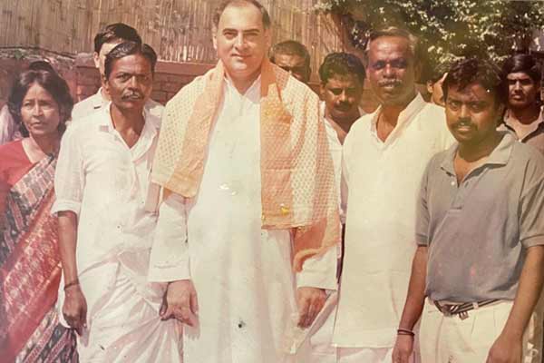 96-year-old Congress martyr makes tearful plea