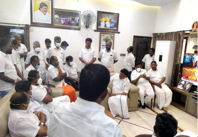 Former ministers who met Rajendrapalaji! - One and a half hour long talks!
