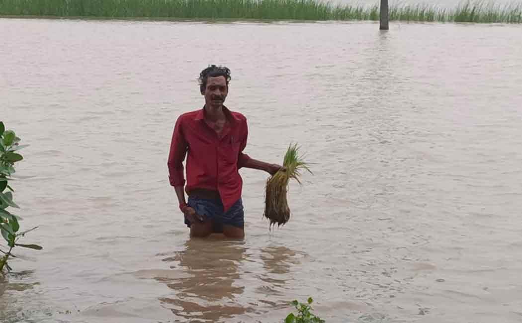 Damage to houses and agricultural lands due to floods coming out of the sand dunes