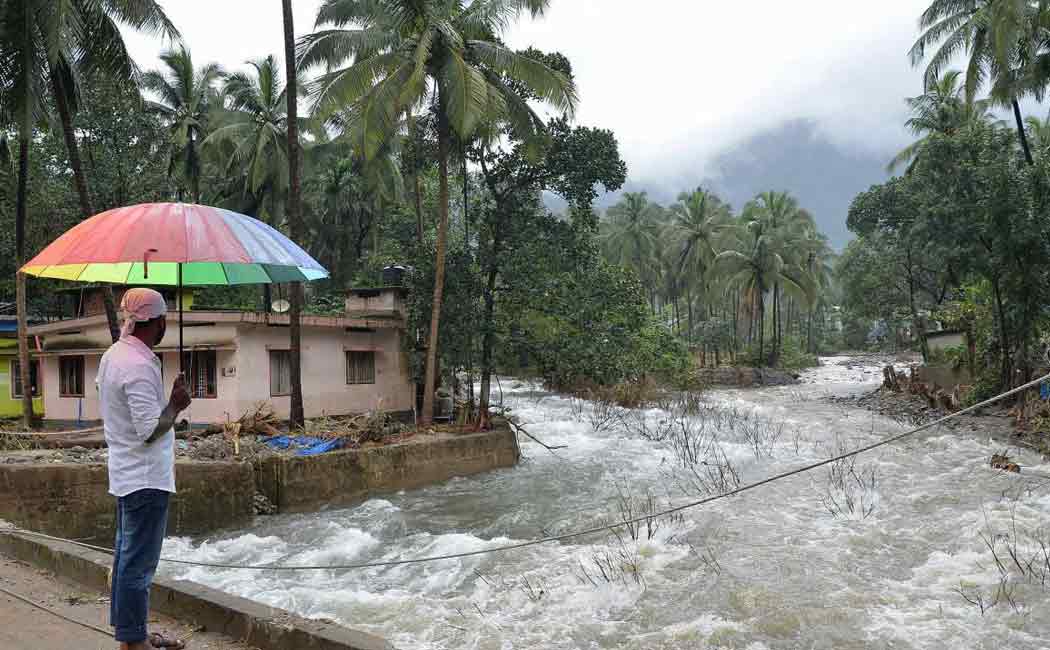red alert for parts of kerala and karnataka