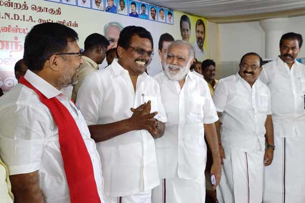 Theni candidate Thanga tamilselvan congratulated by the ministers