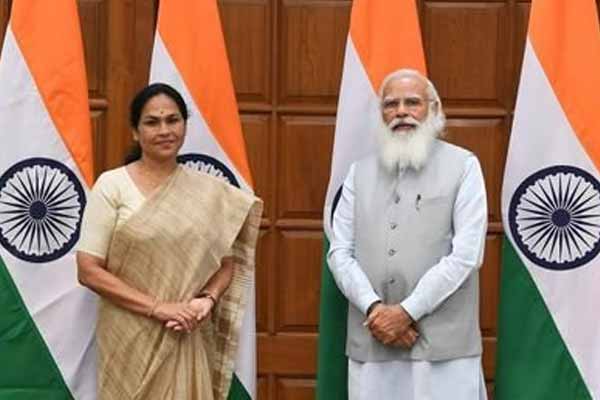 Election Commission Order to take action against Union Minister
