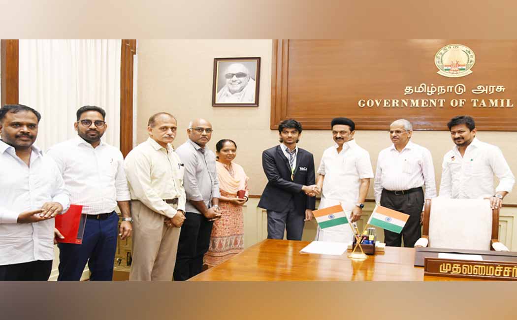 Chess player Gukesh met and congratulated the Chief Minister
