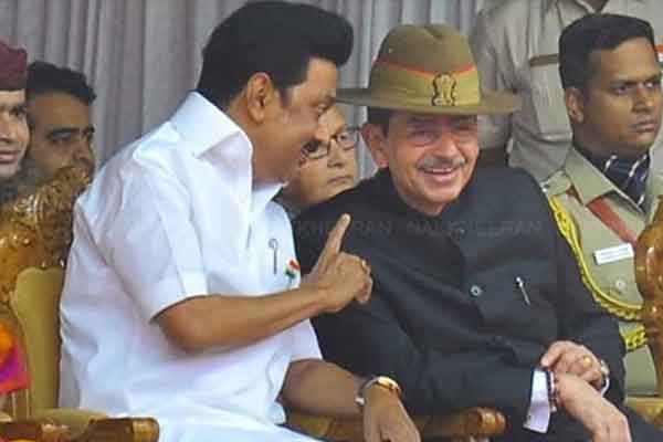 DMK condemn poster for the governor! BJP Awaiting Leader's Order