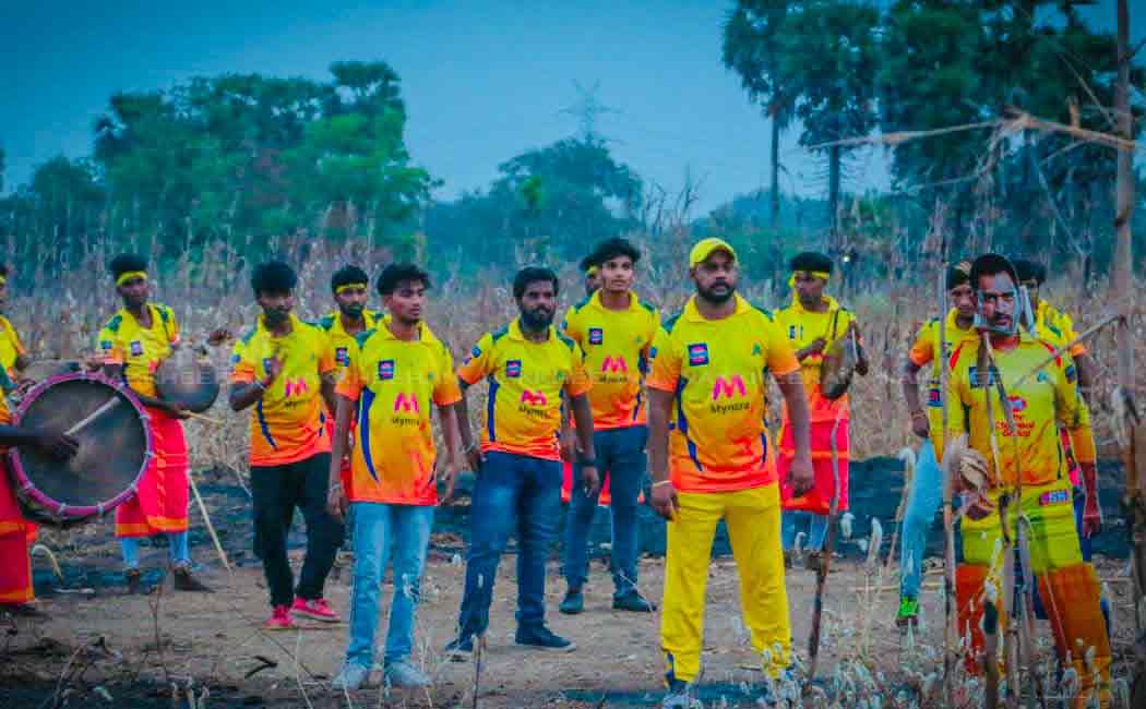 Dhoni, Udayanithi's attention-grabbing CSK Fan's new attempt ..!
