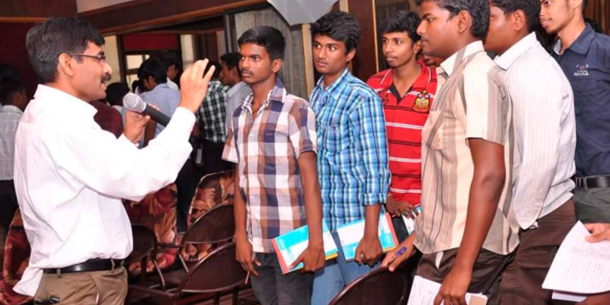 "He who instilled the dream of 'IAS' in the youth like an 'ISI' stamp"-makkal sinthanai Council