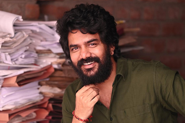 star movie director elan got a plot from producer before a movie release
