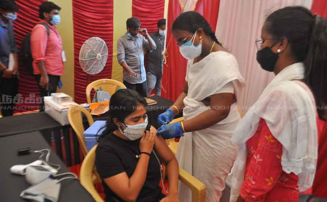 Udayanithi Stalin attends corona vaccination camp
