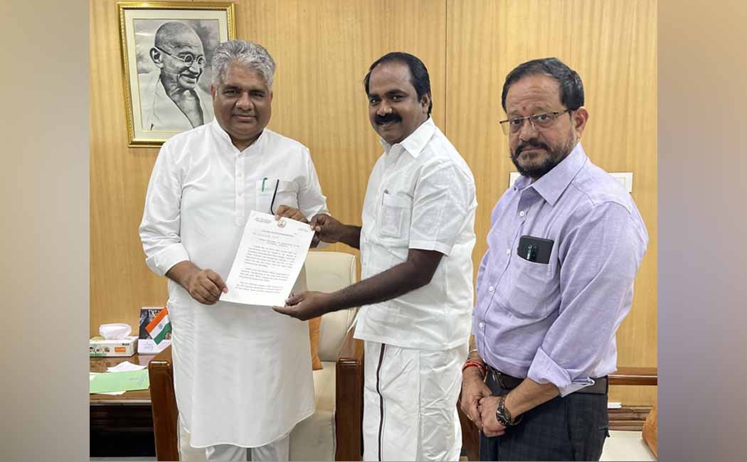 Minister Meiyanathan met the Union Minister and submitted the petition