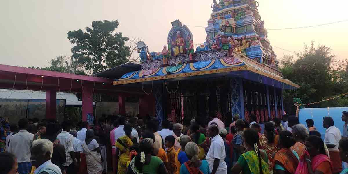Idols coming in procession on the shoulder ... Ayyanar as a source that no one has ever seen!