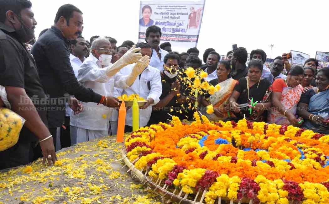Madhusudhanan pays homage to those who lost lives in tsunami