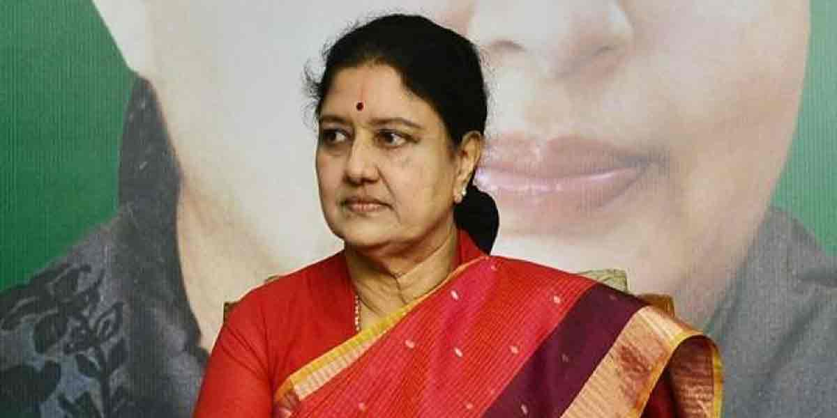 ilavarasi to be released today ... AIADMK welcome posters for Sasikala!