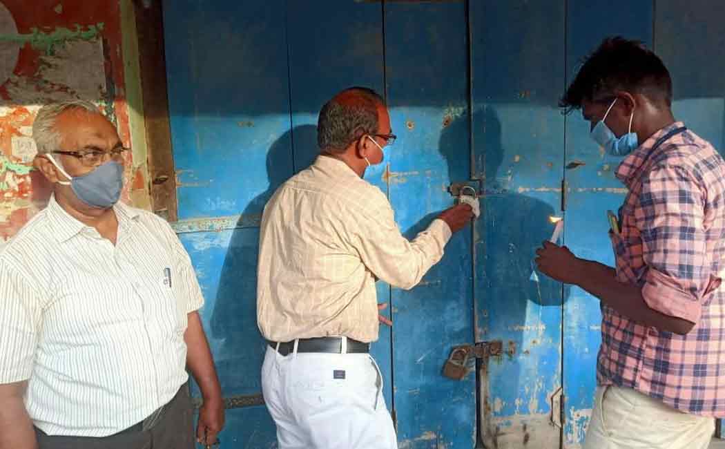 Medical Shop Sealed near kaattumannar kovil