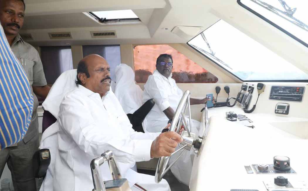 Passenger ferry service between Nagai to Kangeson