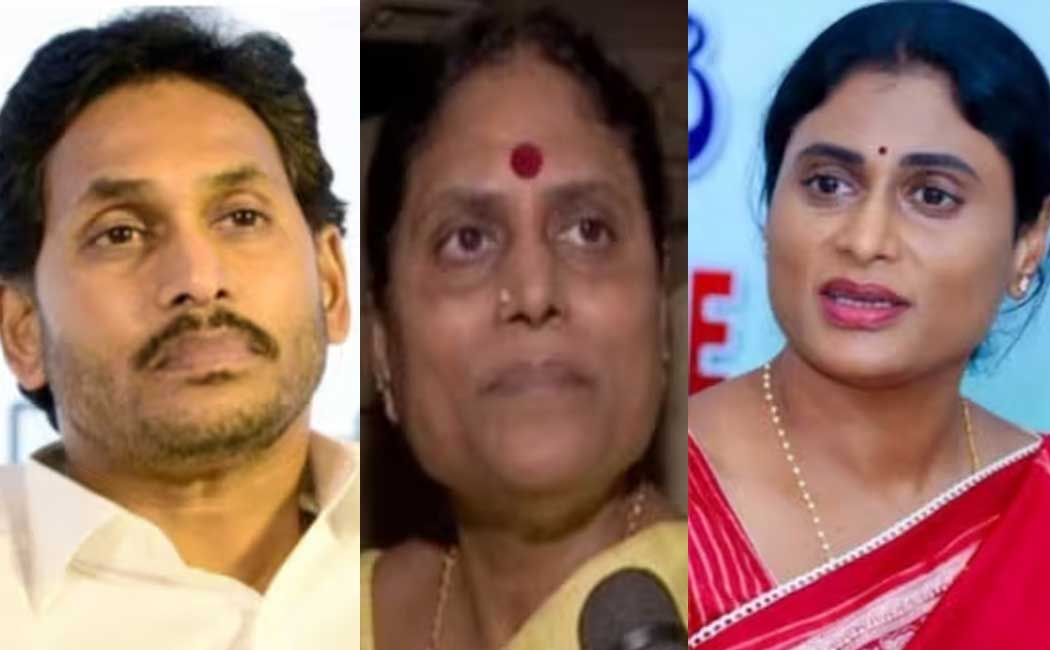 Jagan Mohan Reddy's mother accused on YSR Property Problem