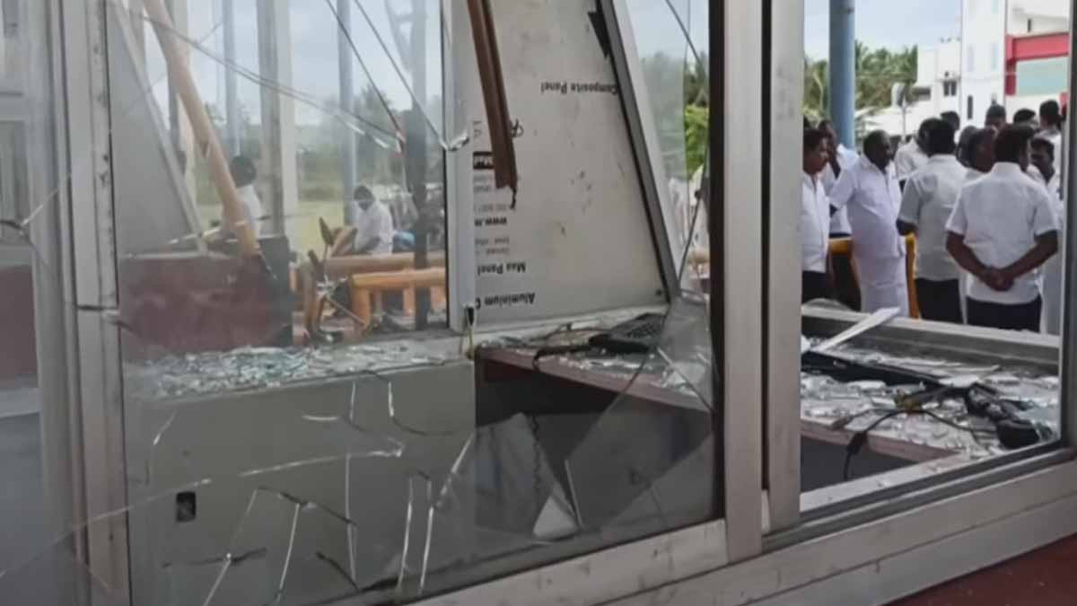 Public vandalizes toll booth