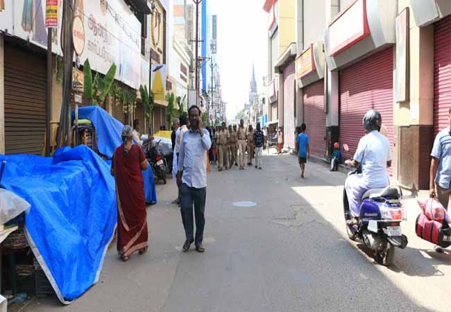 trichy bjp leader incident police protection increased , shops closed