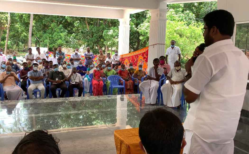 The legislator who went directly from the offices to the crematorium and inspected