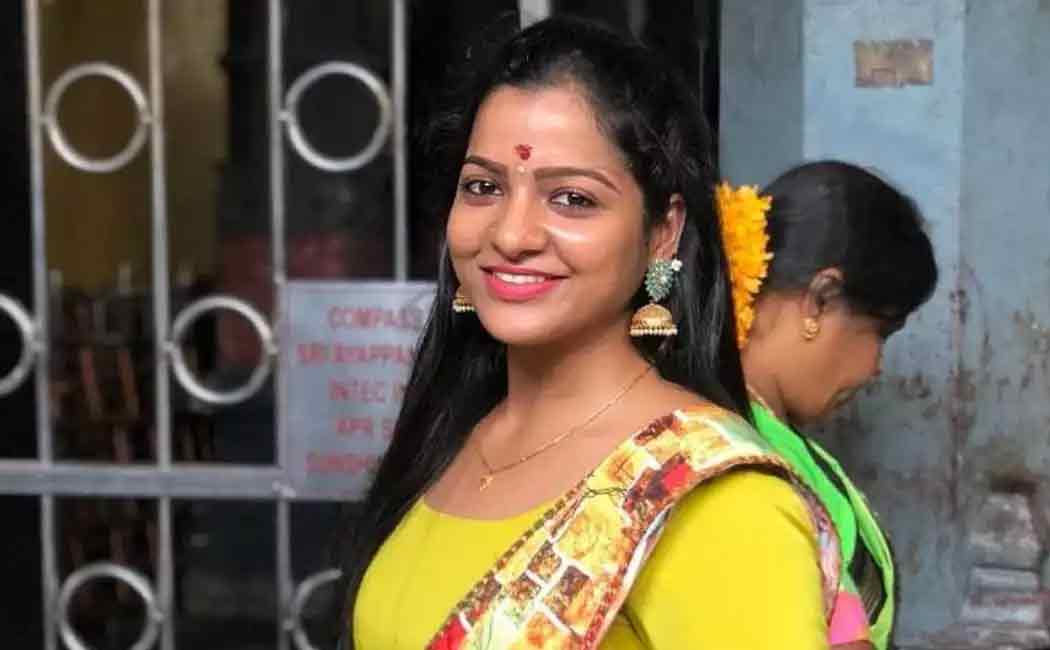 vj chithra