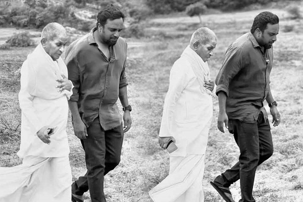arun matheshwaran shared a photo in twitter with ilayar