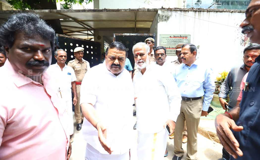 Senior ministers consult at Minister Ponmudi house
