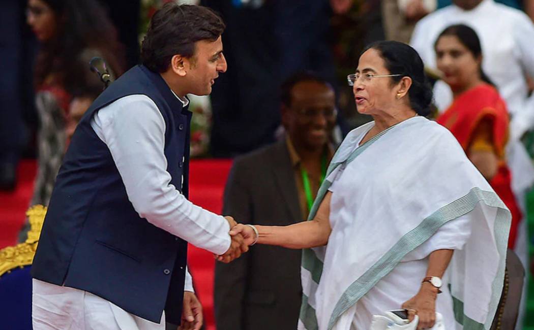 akhilesh yadav - mamata