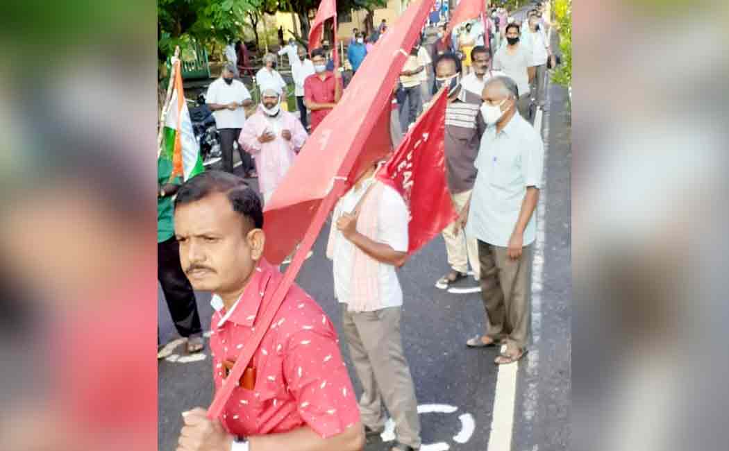 Bharat Bandh in support of farmers ... Central Government worker Unions Participation ...!