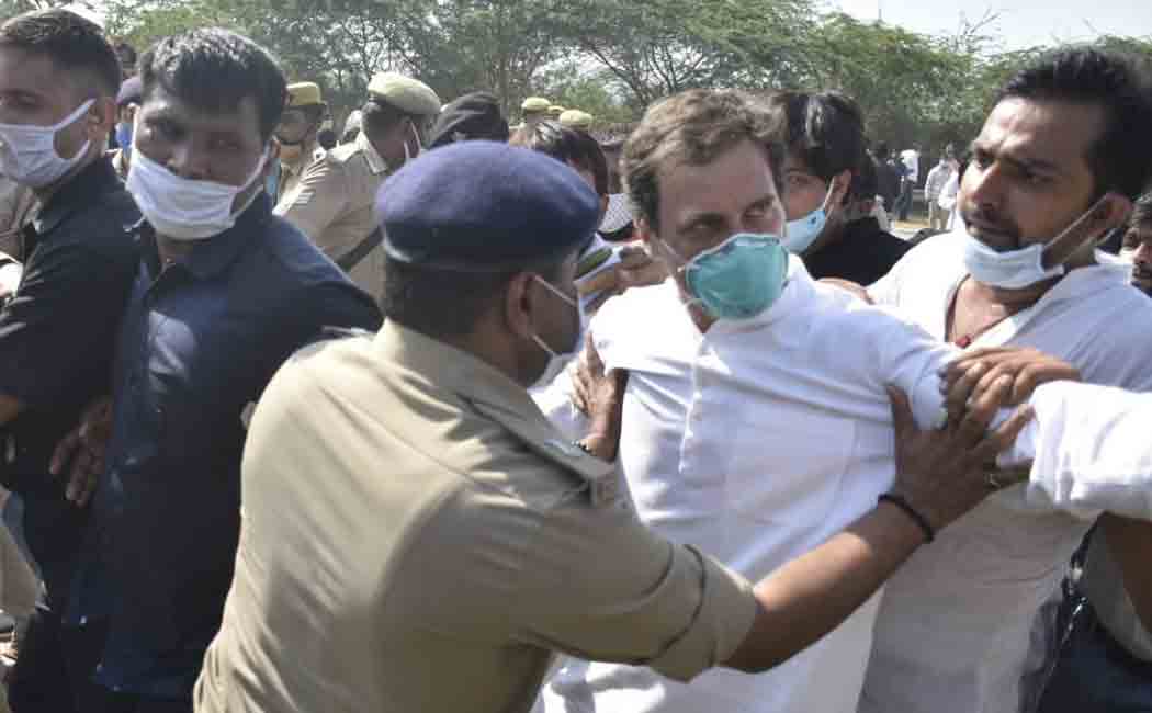 rahul gandhi arrested on his way to hathras