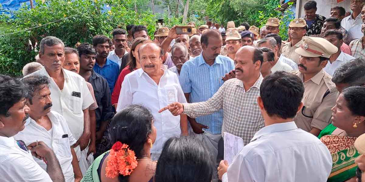 Due to continuous rain, flood water surrounded the houses - public suffering