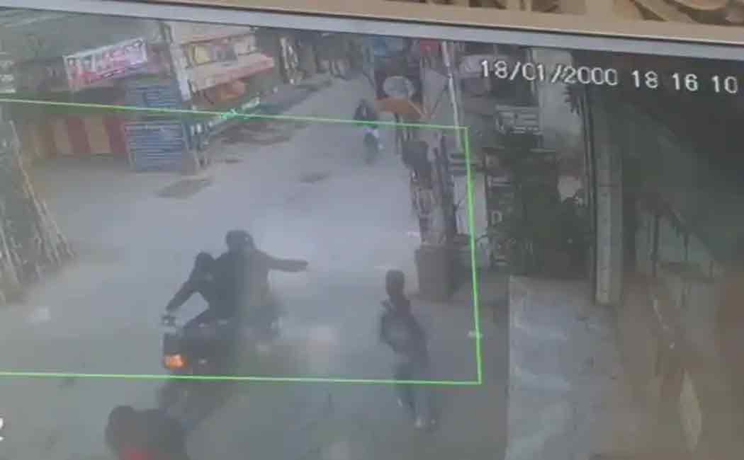 Acid attack on school girl; A 20-year-old youth was arrested