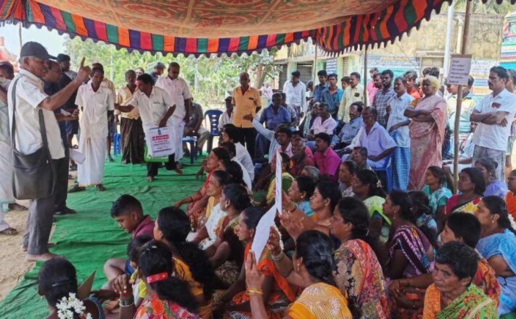 Sand mafia gang threatened journalists in Vellore