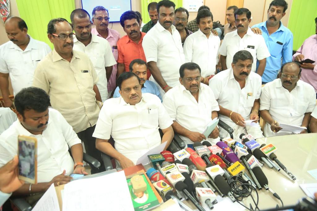 'It's just like this ... we will be friendly with DMK and ADMK !!