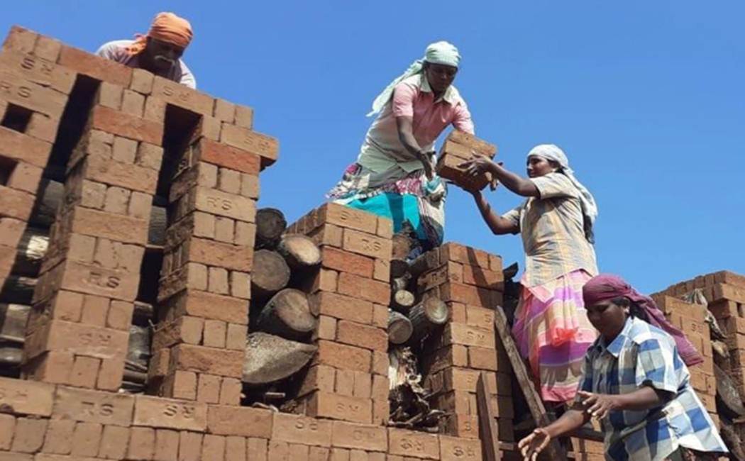 Collector Closure of bricklayers
