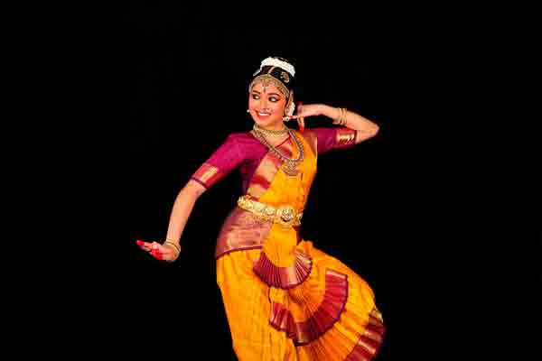 Twins bharatanatyam dance performance
