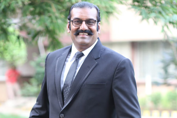 Napoleon gave a deposit of ₹1 crore for nadigar sangam new building