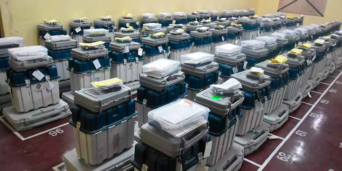 A mess of dhoti; The decision taken by the AIADMK in Vellore