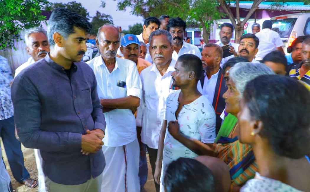 Durai vaiko visit and share condolence sattur crackers accident family