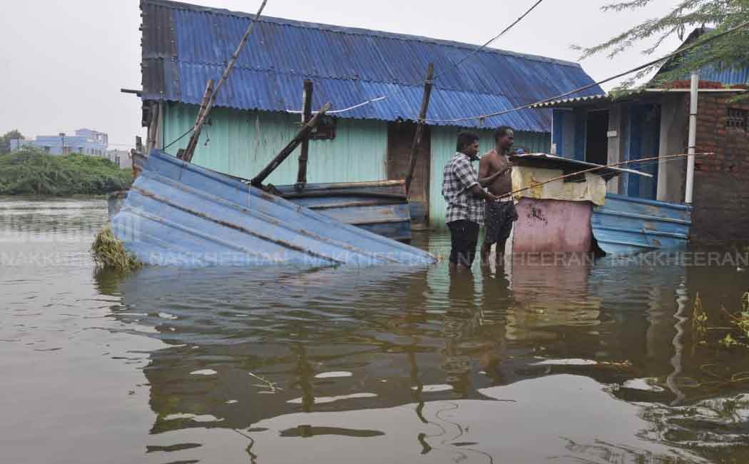 Rain water seeps into houses due to continuous heavy rain