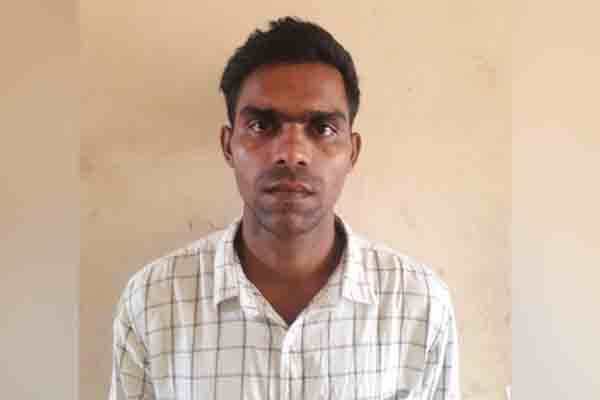 Prisoner escapes by pushing a cop near trichy