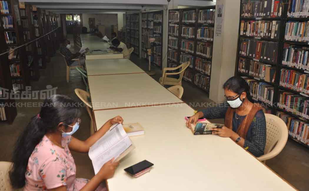 Open libraries; Readers allowed after body temperature test