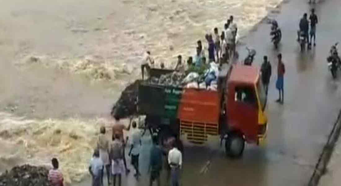 garbage into river; District Collector Action