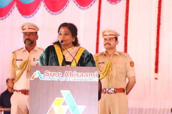tamilisai soundararajan request women came into politics