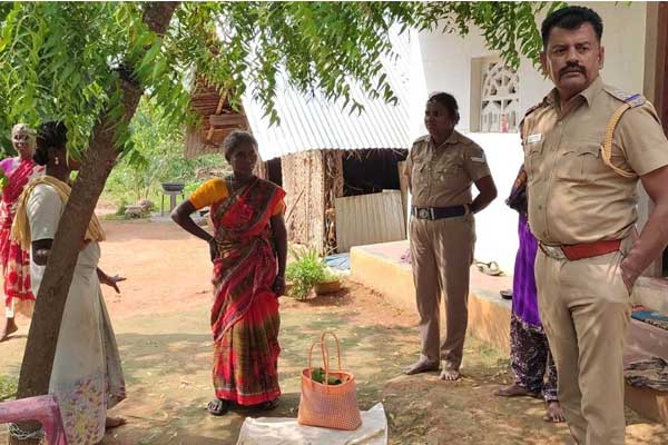 police helps mentally ill woman