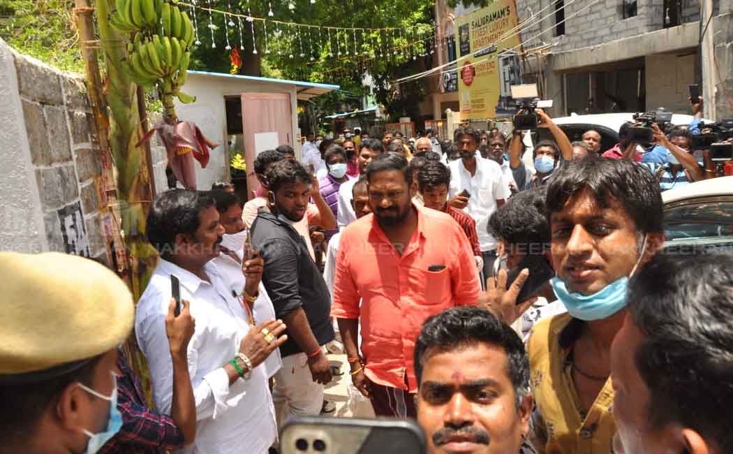 DMDK leader Vijayakanth celebrates birthday